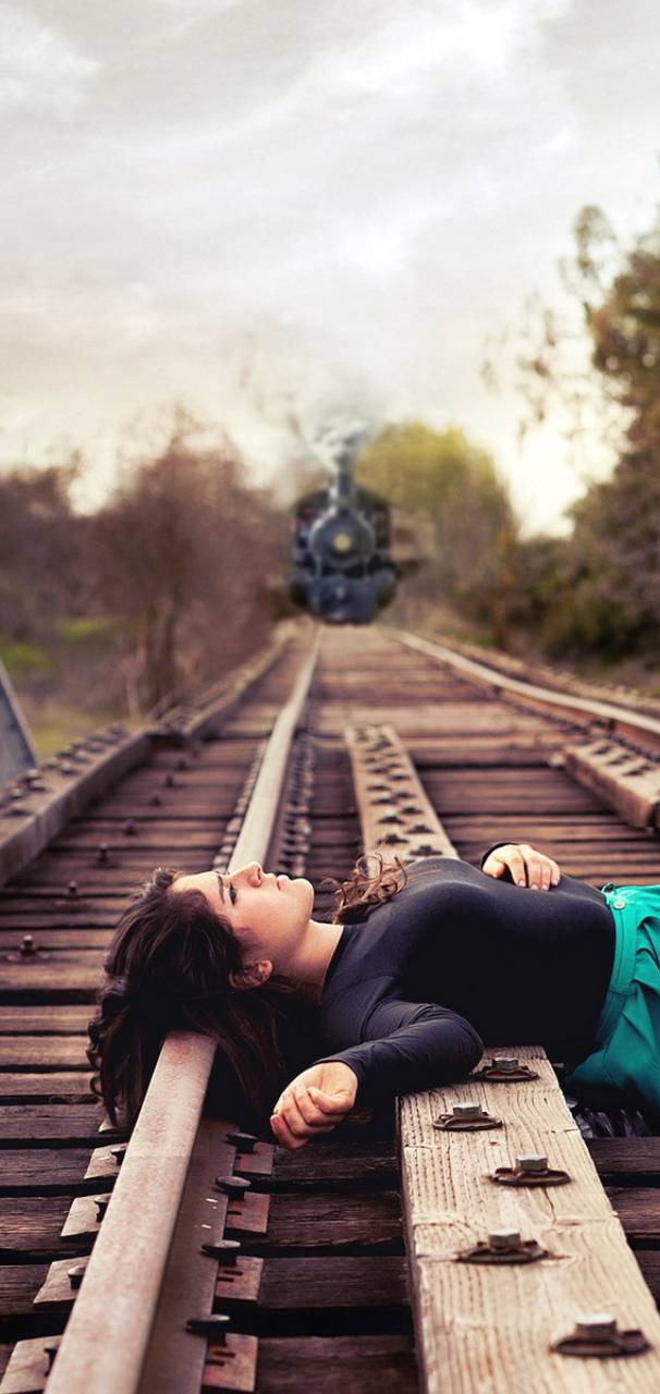 Girl On Railway ab